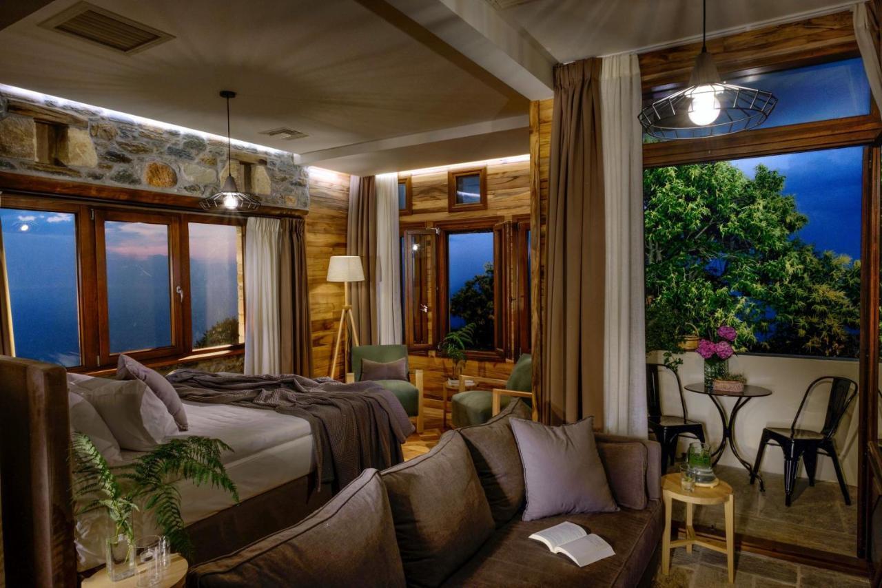 Adama Hotel Mouresi Luaran gambar