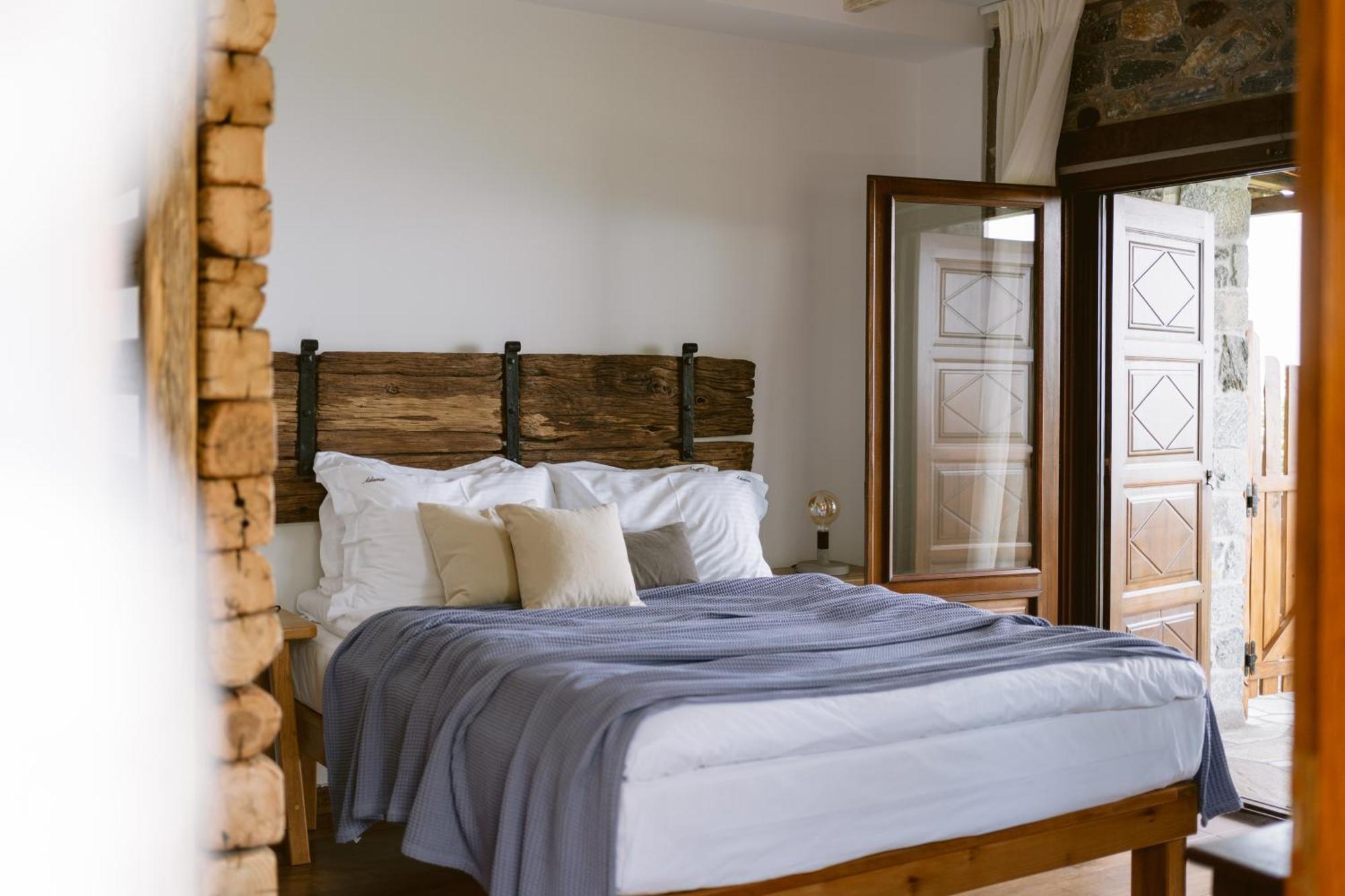 Adama Hotel Mouresi Luaran gambar