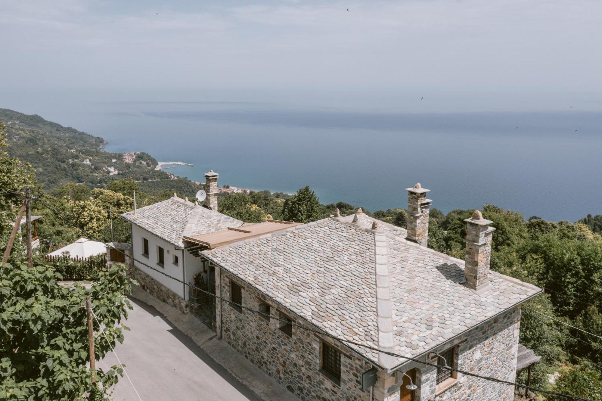 Adama Hotel Mouresi Luaran gambar