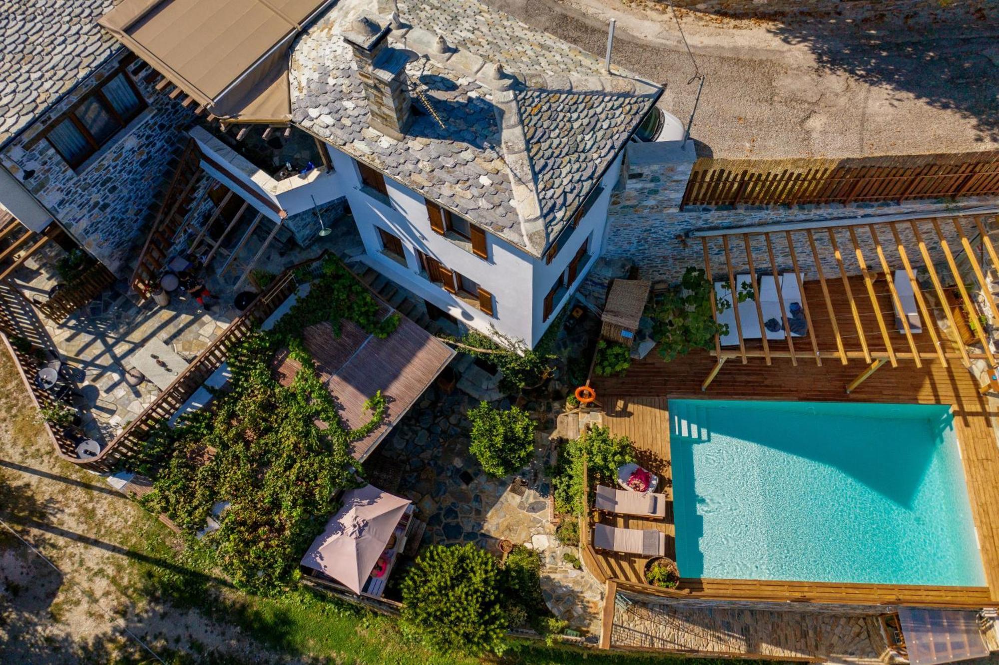 Adama Hotel Mouresi Luaran gambar