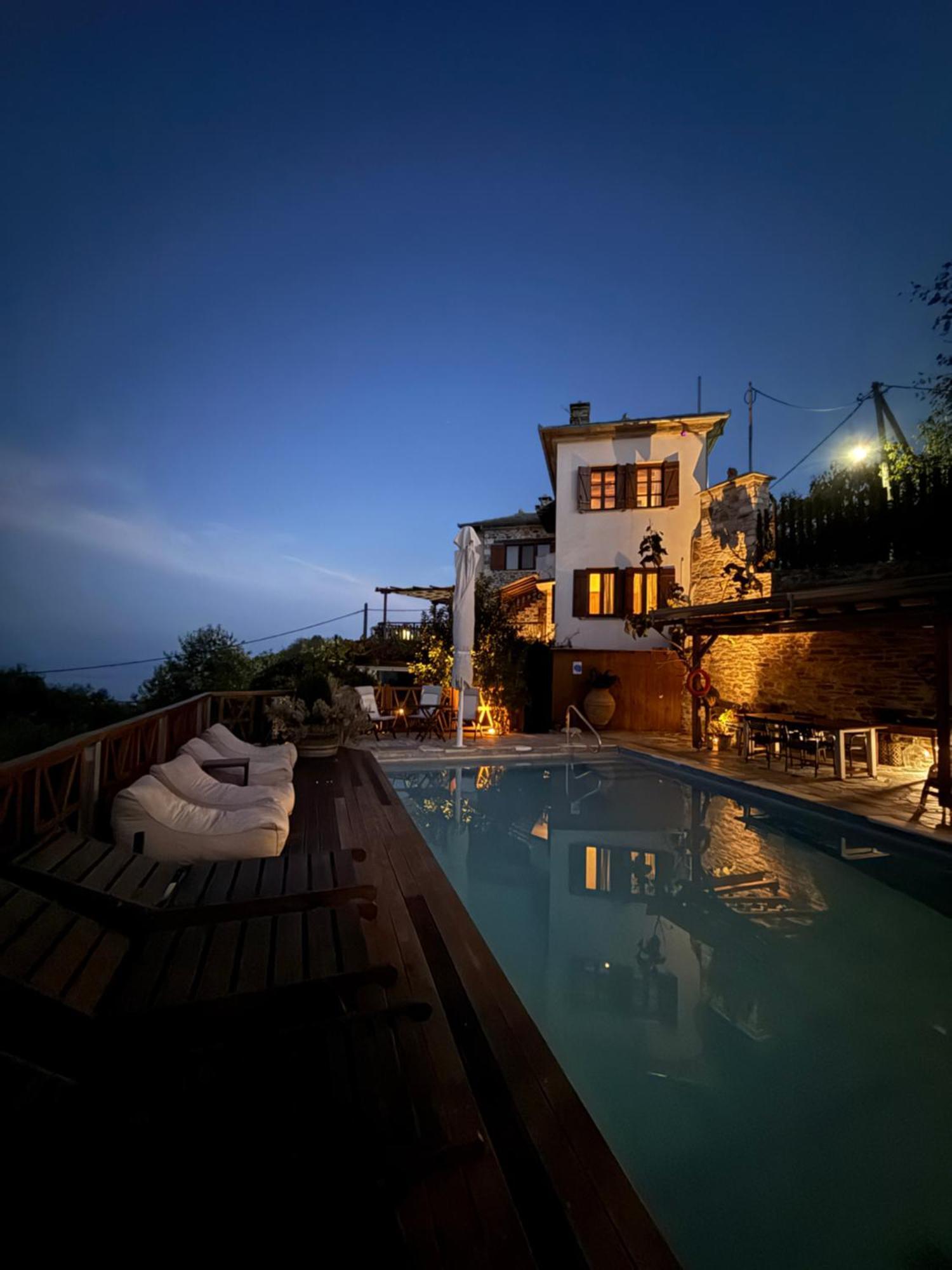Adama Hotel Mouresi Luaran gambar