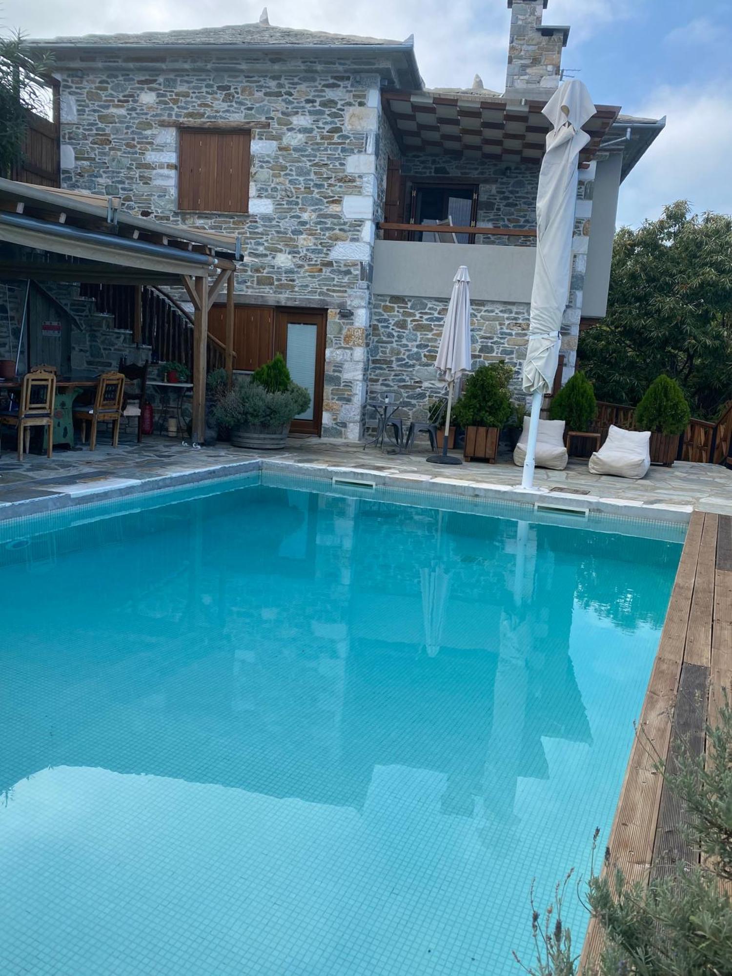Adama Hotel Mouresi Luaran gambar